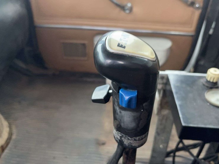 1994-ford-lt9000-image-37