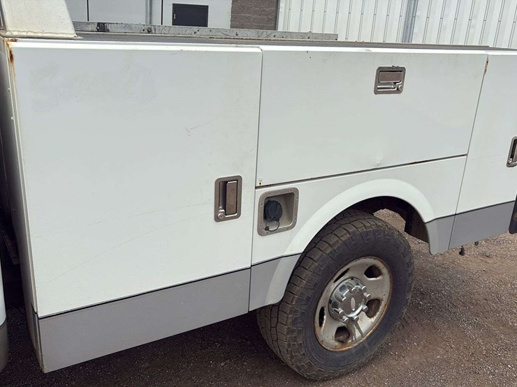 2008-ford-f350-image-17