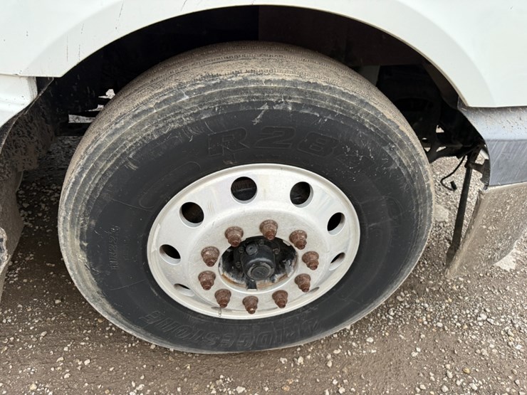 2014-international-prostar-image-14