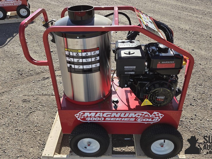 2025-magnum-4000-series-hot-water-pressure-washer-image-4
