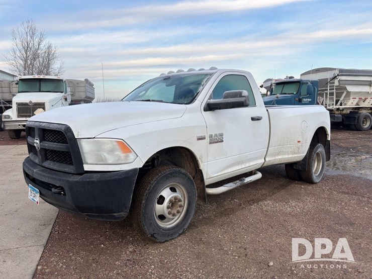 dodge-ram-3500-image-1