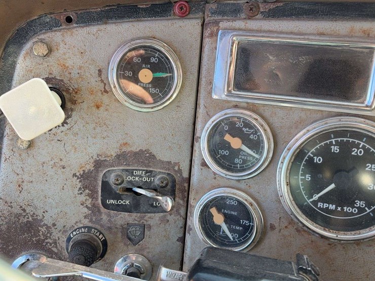 1995-ford-ltl9000-image-34