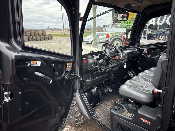 2021-kubota-rtv-x1100c-image-22