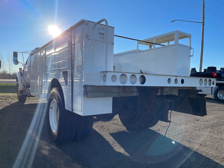 2015-ford-f650-image-7