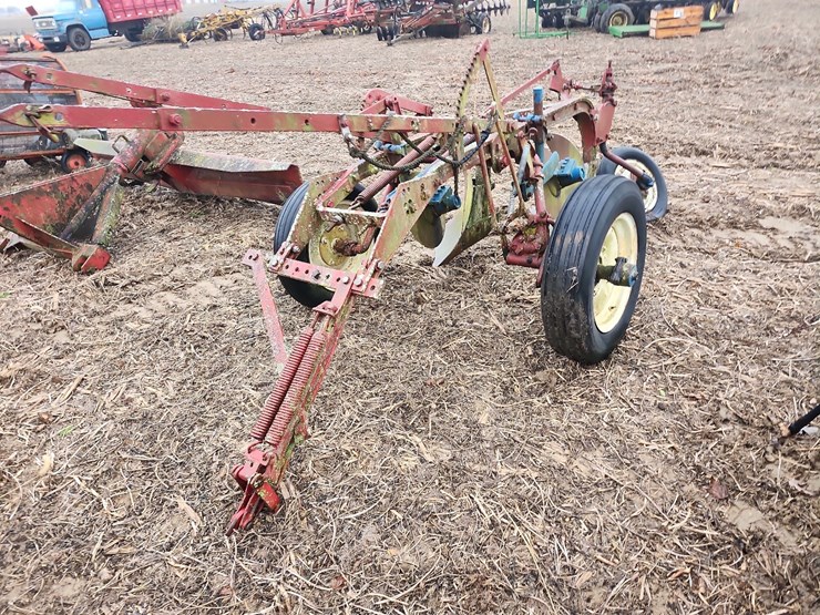 little-genius-plow,-2btm-image-1