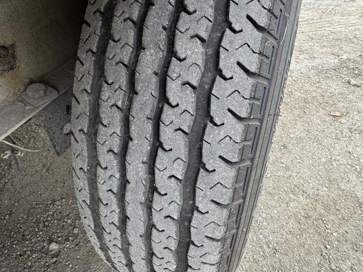 john-deere-12-image-63