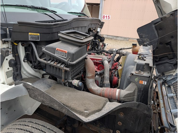 2015-international-durastar-4300-image-13