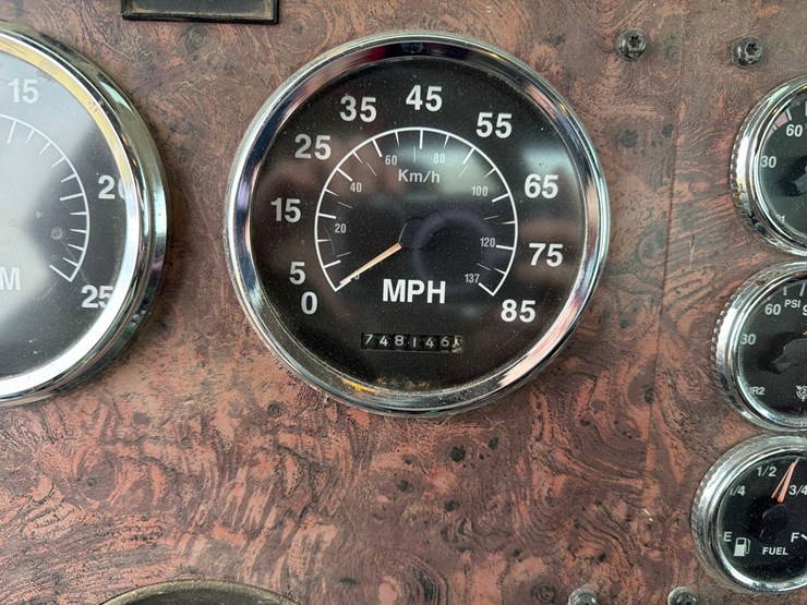 2001-international-2001-image-18