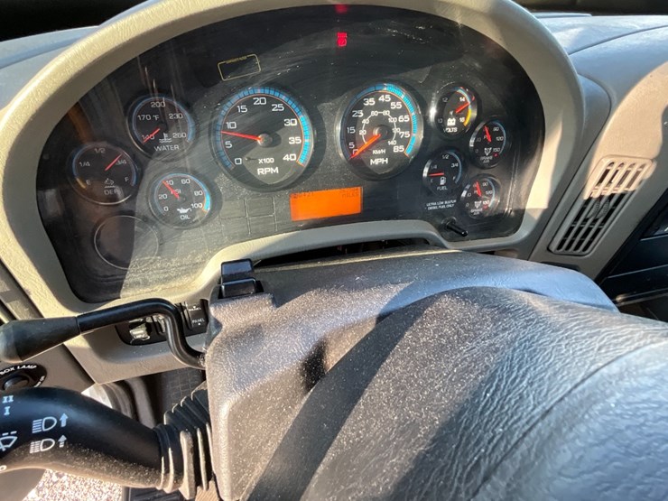 international-durastar-4300-image-21