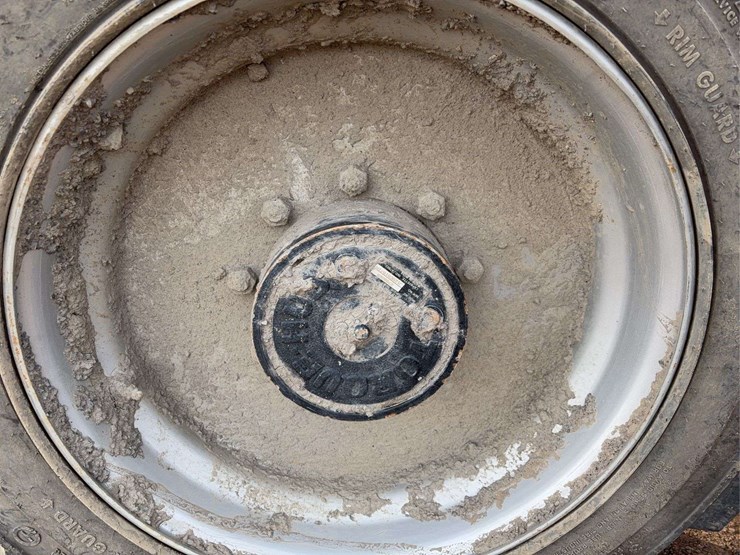 2013-jlg-660sj-image-10