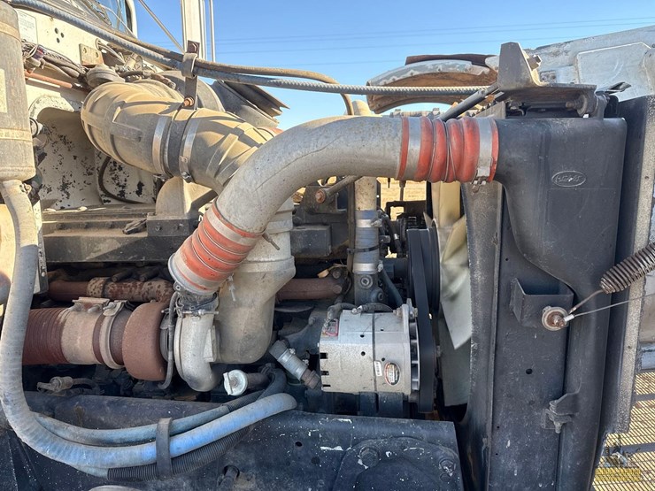 peterbilt-357-image-29