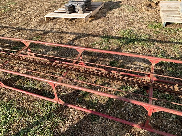 ih-15-bale-elevator-with-motor---16’-image-3