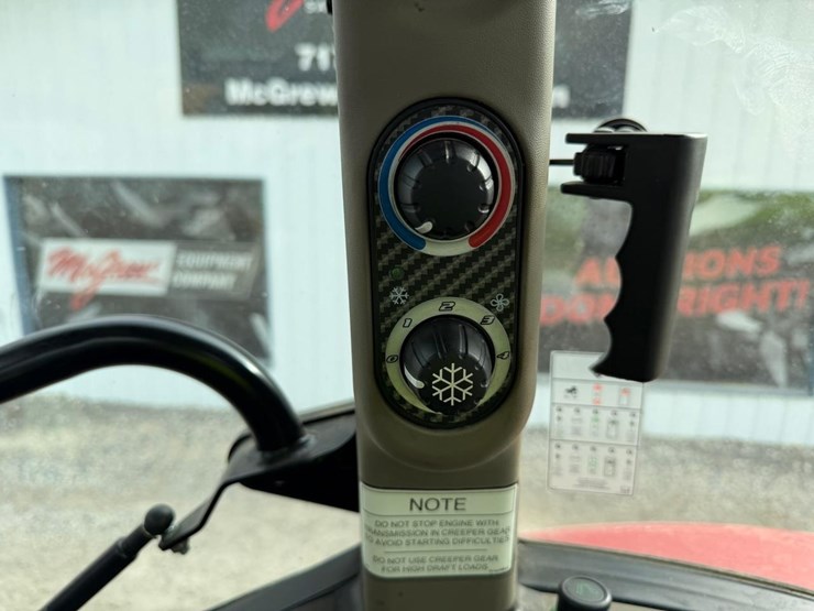 2019-case-ih-farmall-130a-image-27