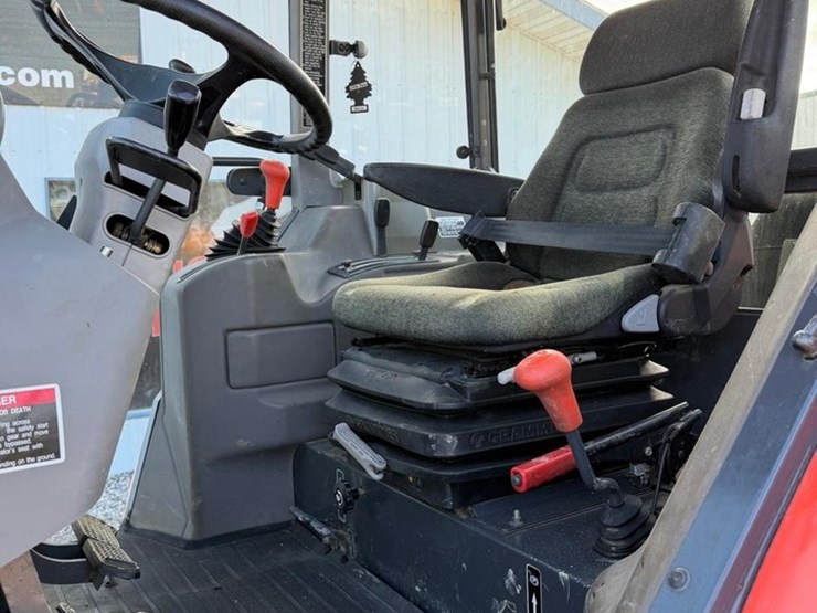 kubota-m108s-image-21