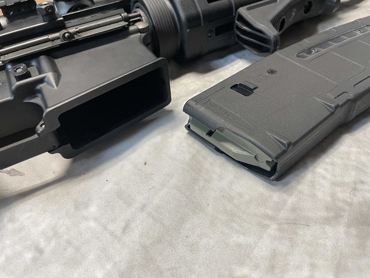 #2298-•-original-dpms-a-15-556-nato-semi-auto-rifle,-sn:-ffh275417-image-21