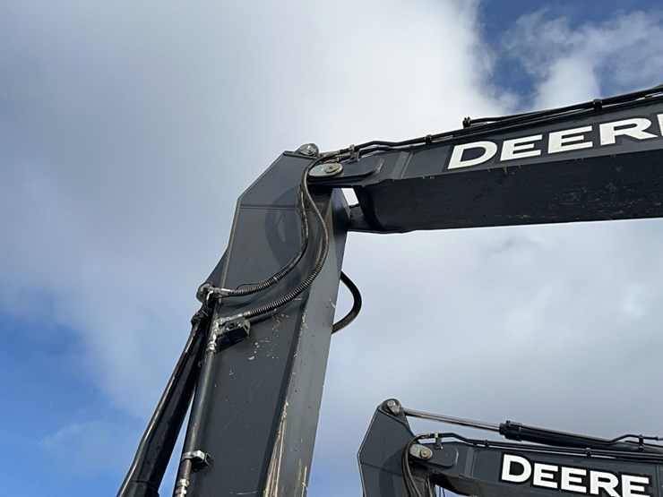 2019-deere-350g-lc-image-5