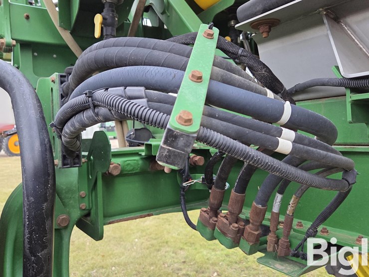 john-deere-r4038-image-20