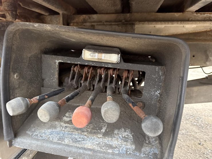 2007-ford-f650-image-45