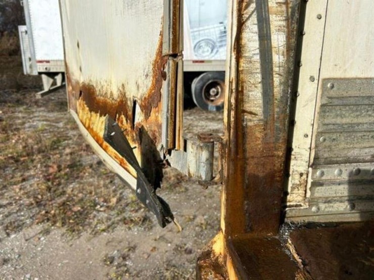 2008-stoughton-53-ft-image-46