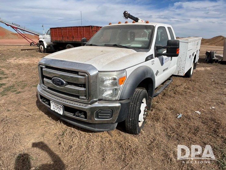 2011-ford-f550-image-2