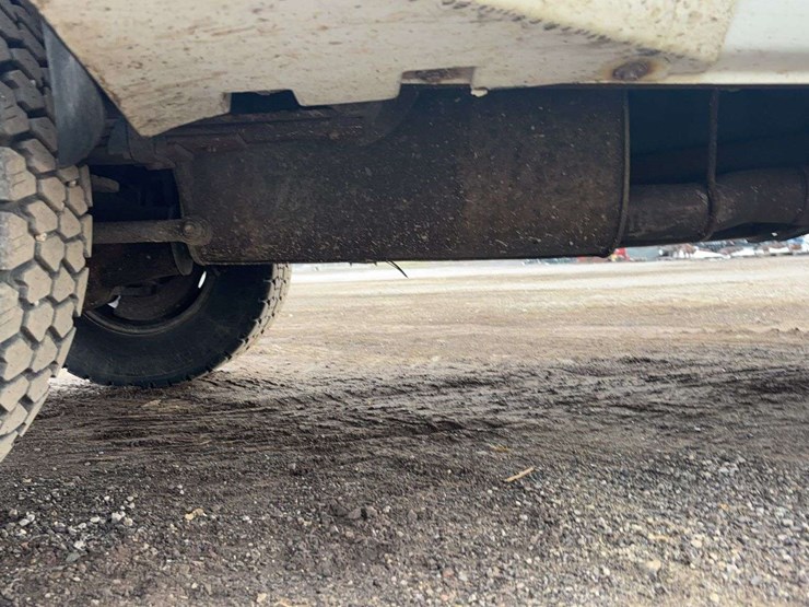 2004-ford-f350-image-15