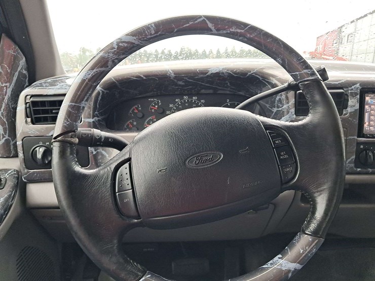 2001-ford-f350-image-24