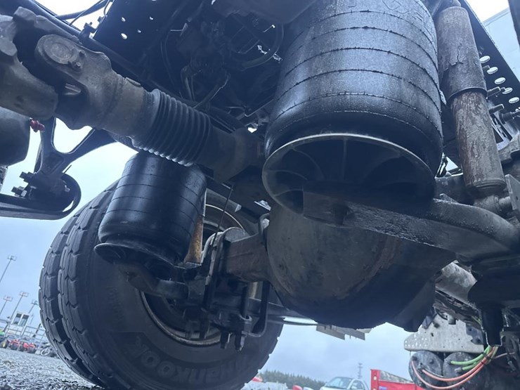 2014-international-prostar-image-56