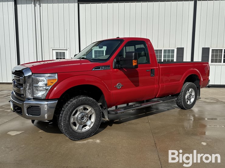 2015-ford-f250-xlt-image-1