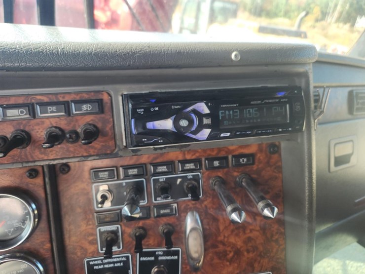 2002-kenworth-t800-image-52