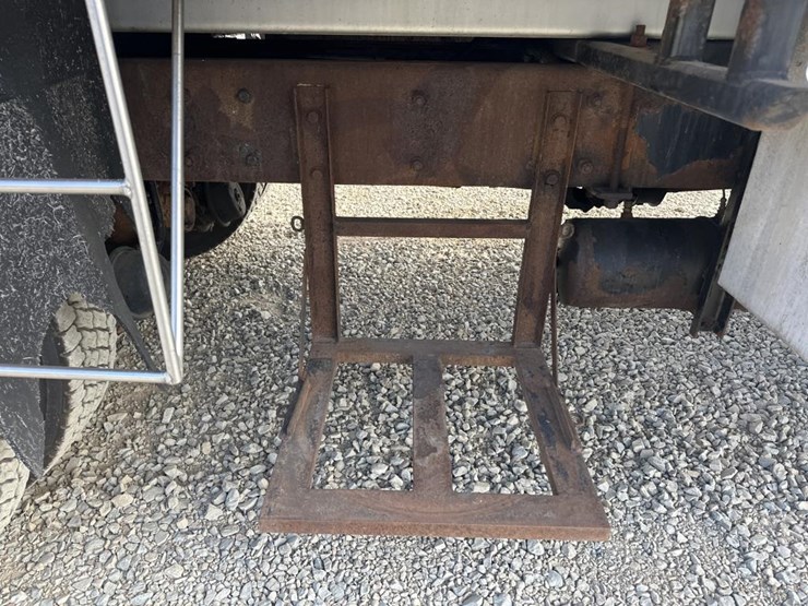 2005-kenworth-t800-image-35