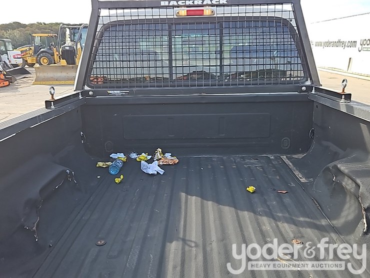 ford-f350-xlt-image-18