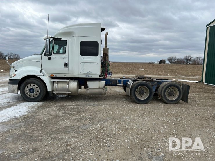 international-prostar-image-34