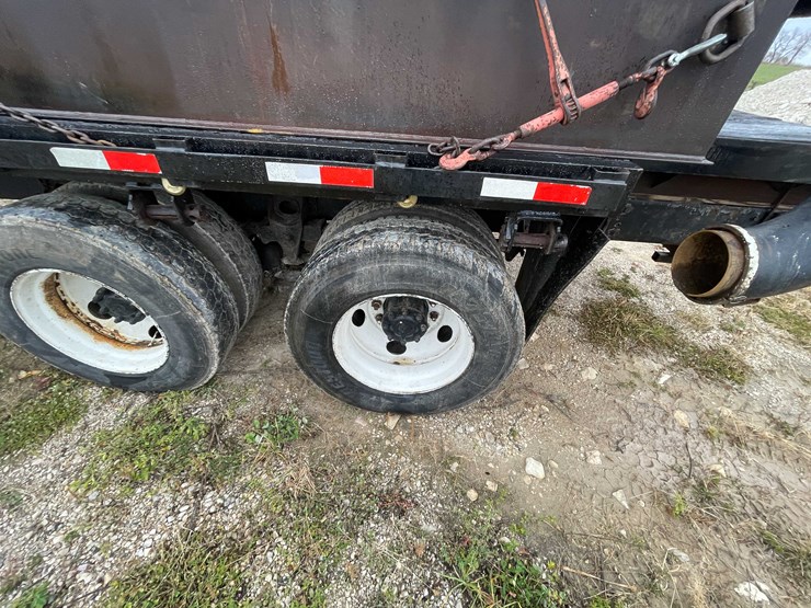 international-4900-image-45