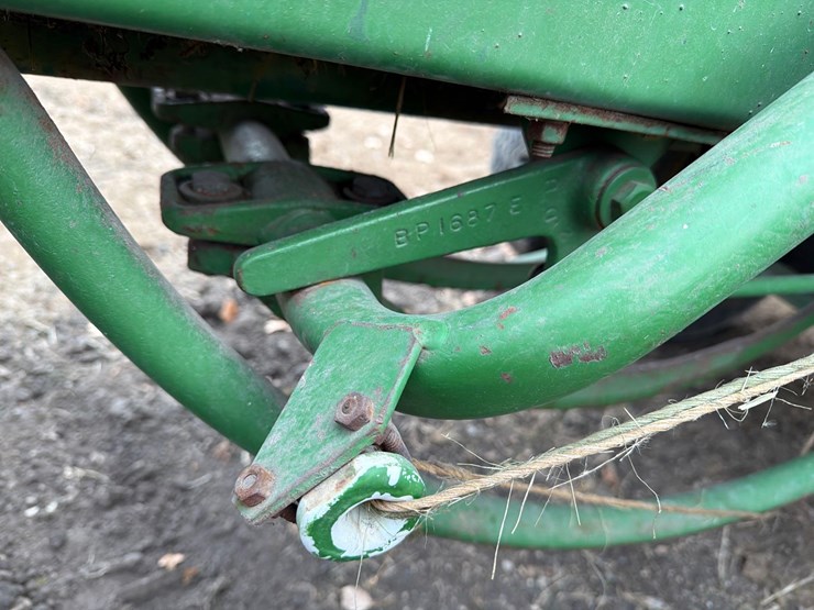 john-deere-24t-image-14