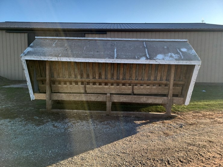 wood-cattle-feeder-w/skids-image-6