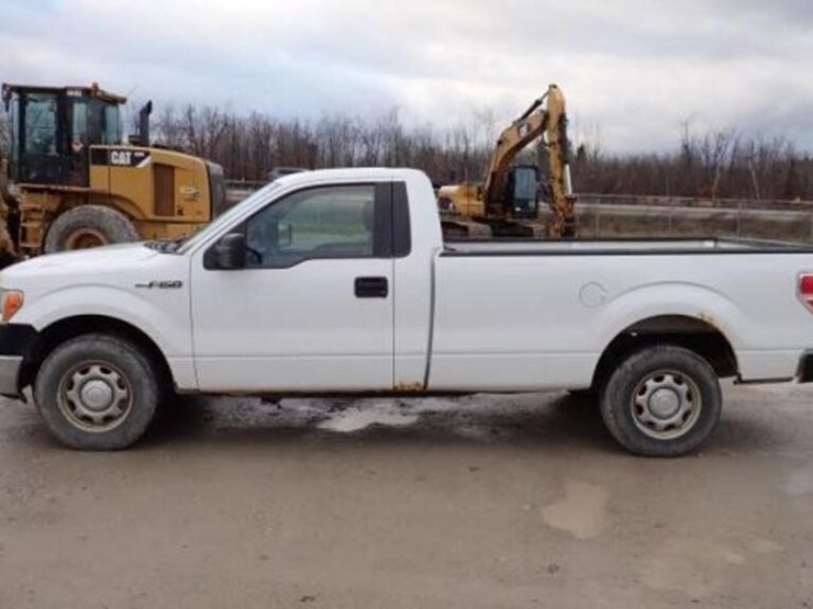 2014-ford-f150-xl-image-8