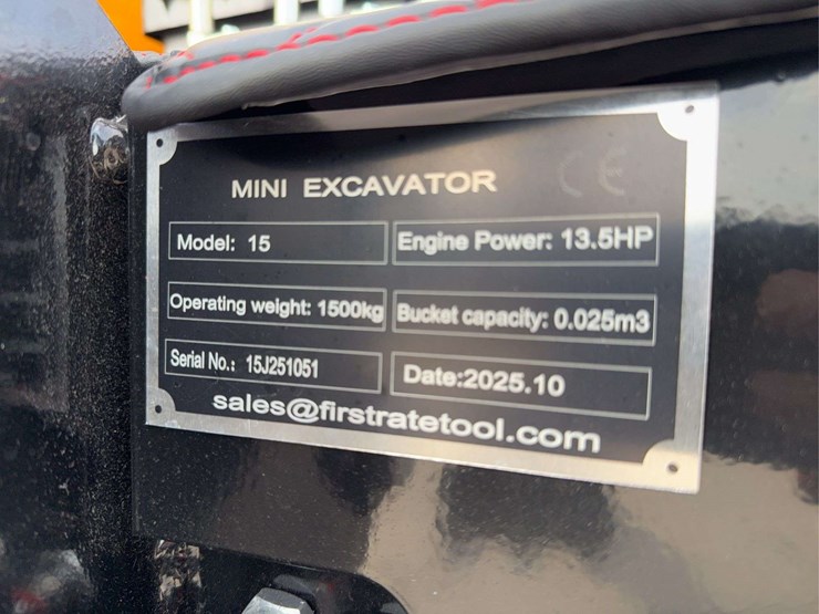 2025-miva-va15-mini-excavator-image-16