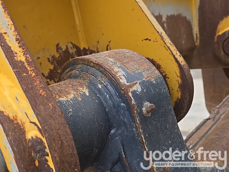 2019-deere-850l-lgp-image-58