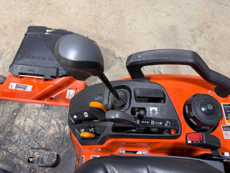 2023-kubota-bx23s-image-31