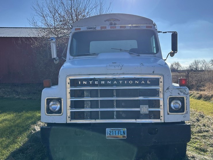 1986-international-f2375-image-2