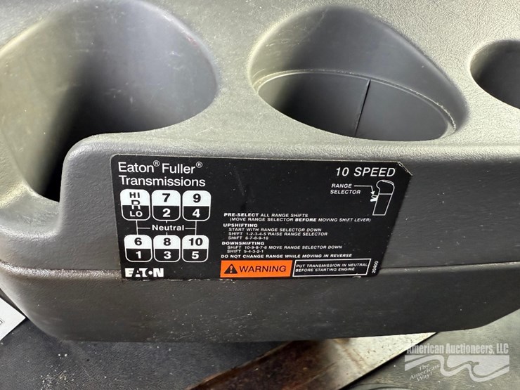 2017-international-prostar-image-13