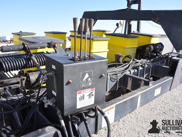 black-machine-16-17-image-15