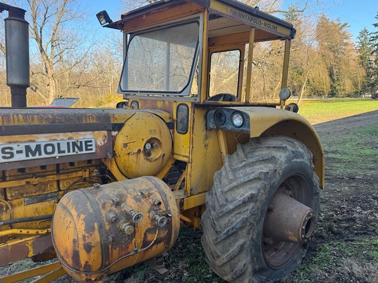 minneapolis-moline-g1000-image-8