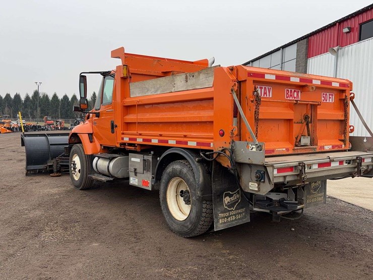 2004-international-7400-image-4