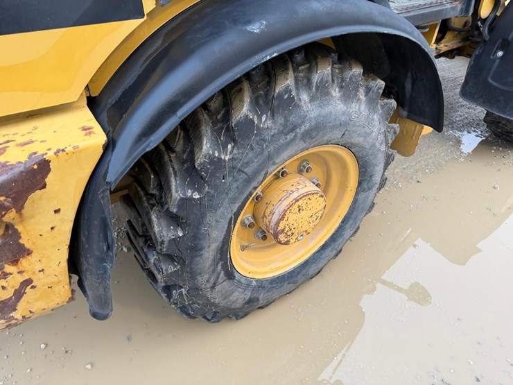 2012-caterpillar-906h-image-18