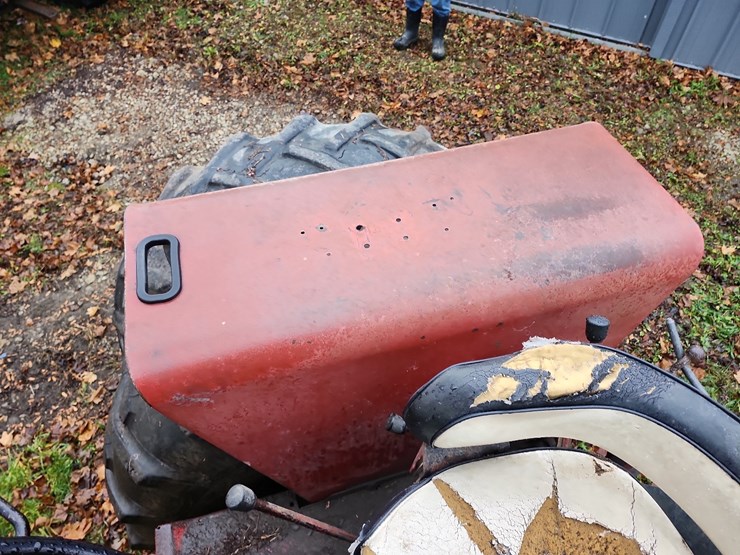 1969-ih-826-diesel-tractor-image-15