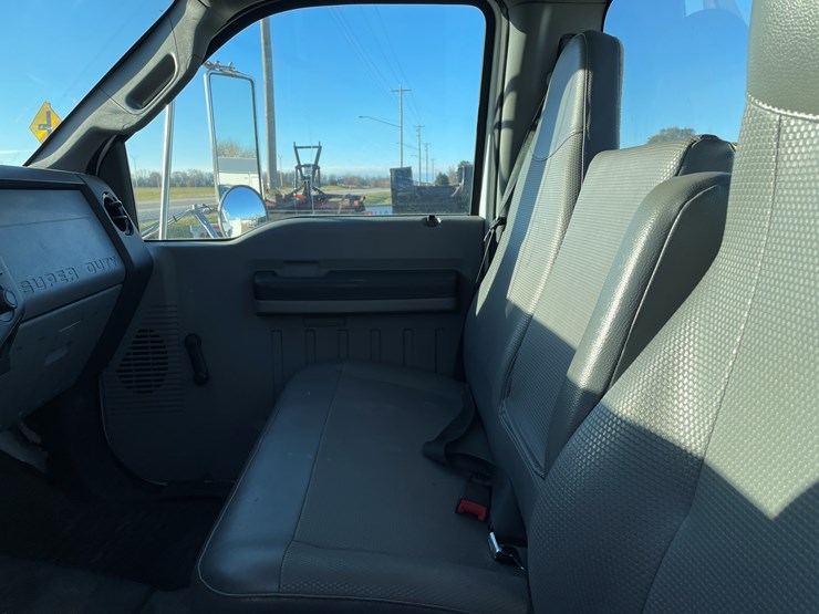 2015-ford-f650-image-22