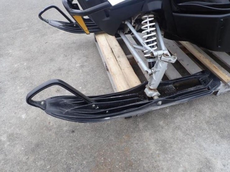 caterpillar-570-image-31