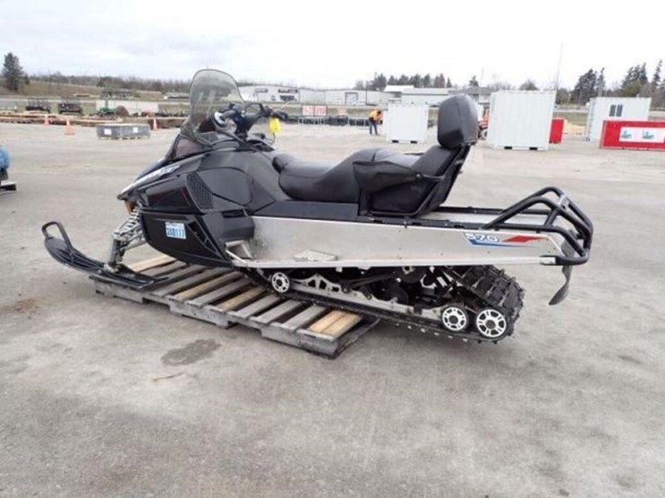 caterpillar-570-image-10