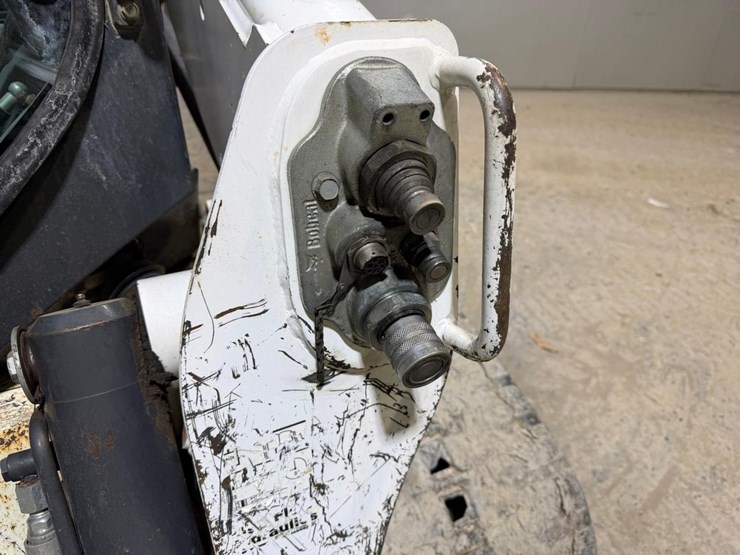 2019-bobcat-t770-image-11